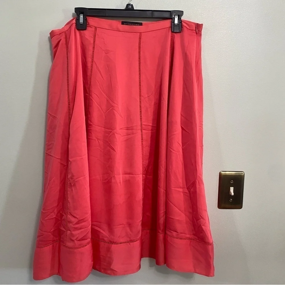 Banana Republic pink silky midi skirt size 14